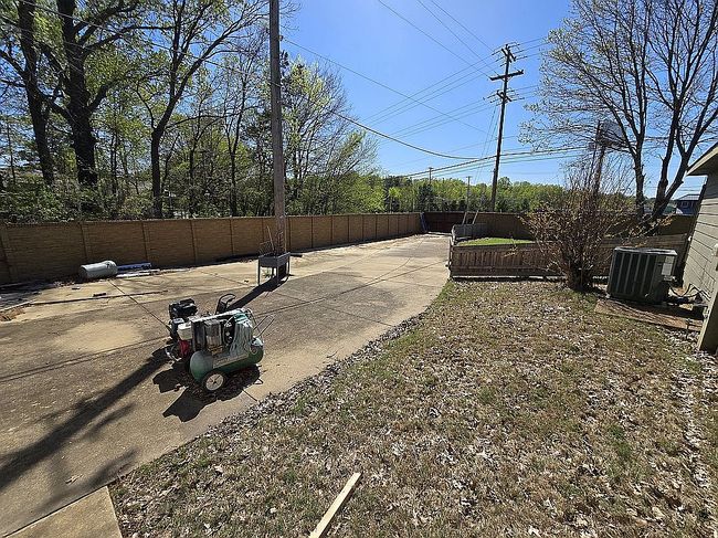 Image of 8025 Norwich Dr