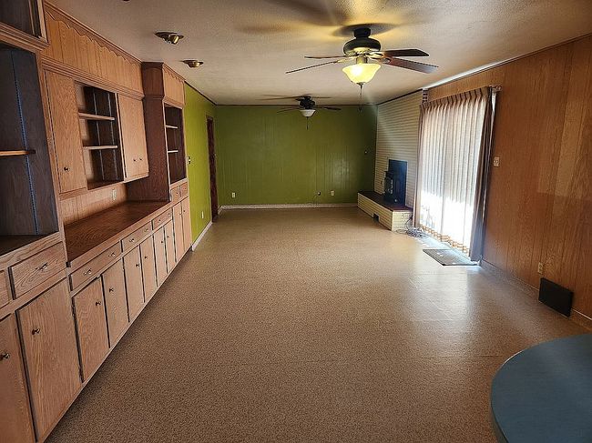 Image of 1320 S Avenue F