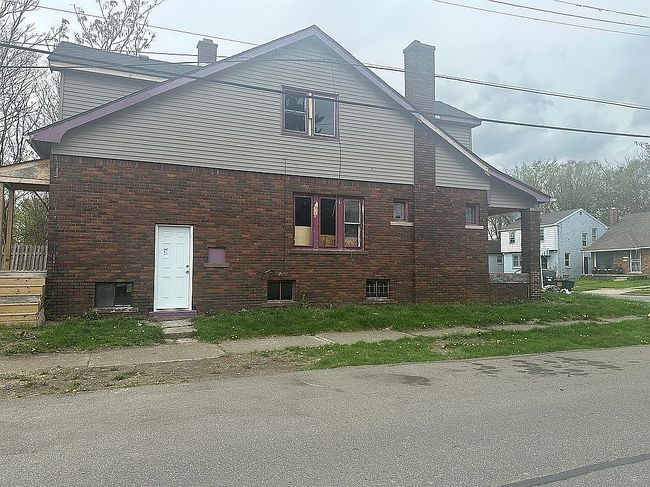 Photo of 11134 Saint Patrick St, Detroit, MI