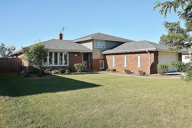 Photo of 7617 Sycamore Dr
