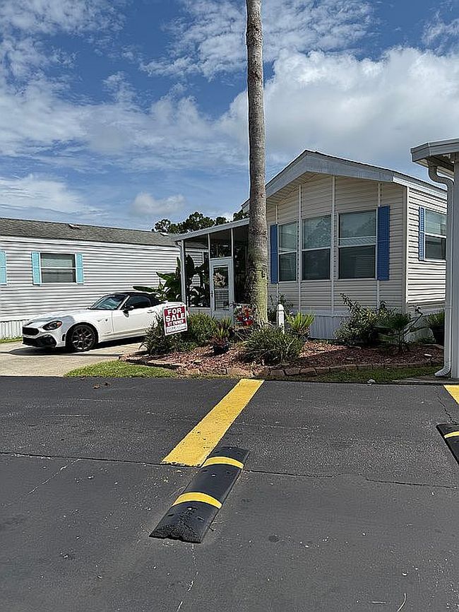 Photo of 1219 Thomas Dr #211, Panama City Beach, FL
