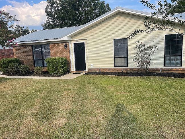 Photo of 307 Caladium Rd