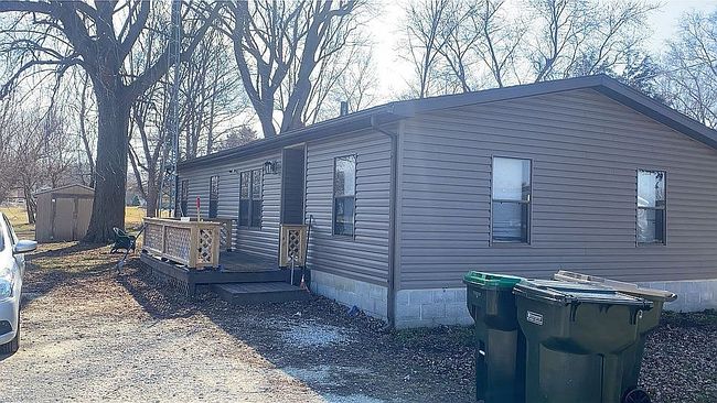 Image of 133 E Elm St