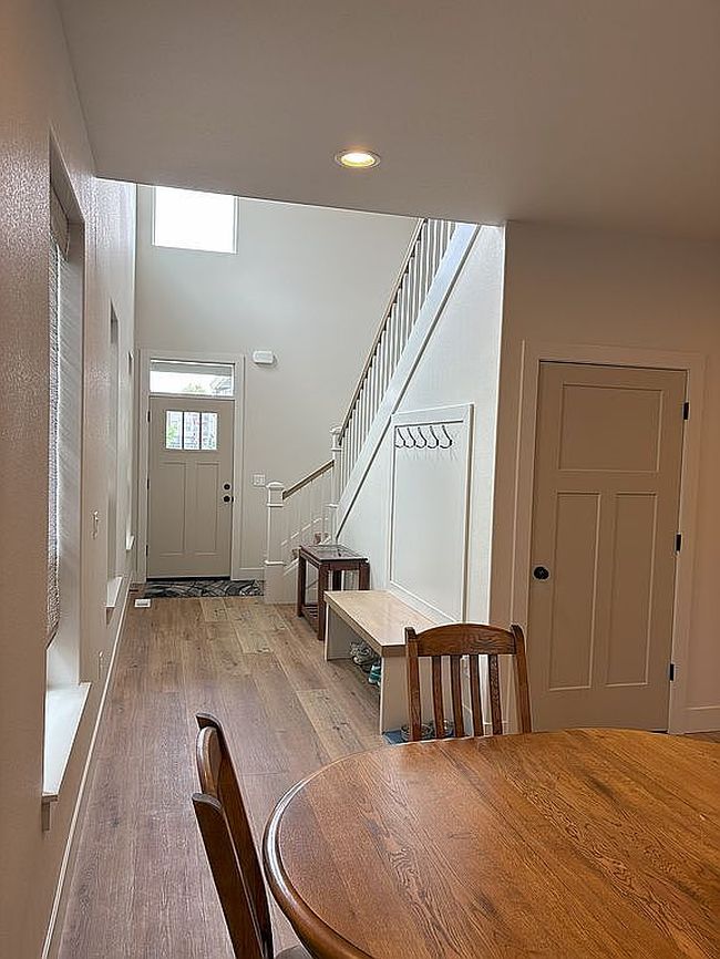 Additional photo 3 of property located at 2752 D St Ne