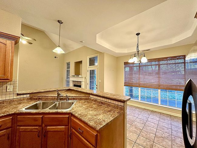 Image of 9 Deer Creek Dr