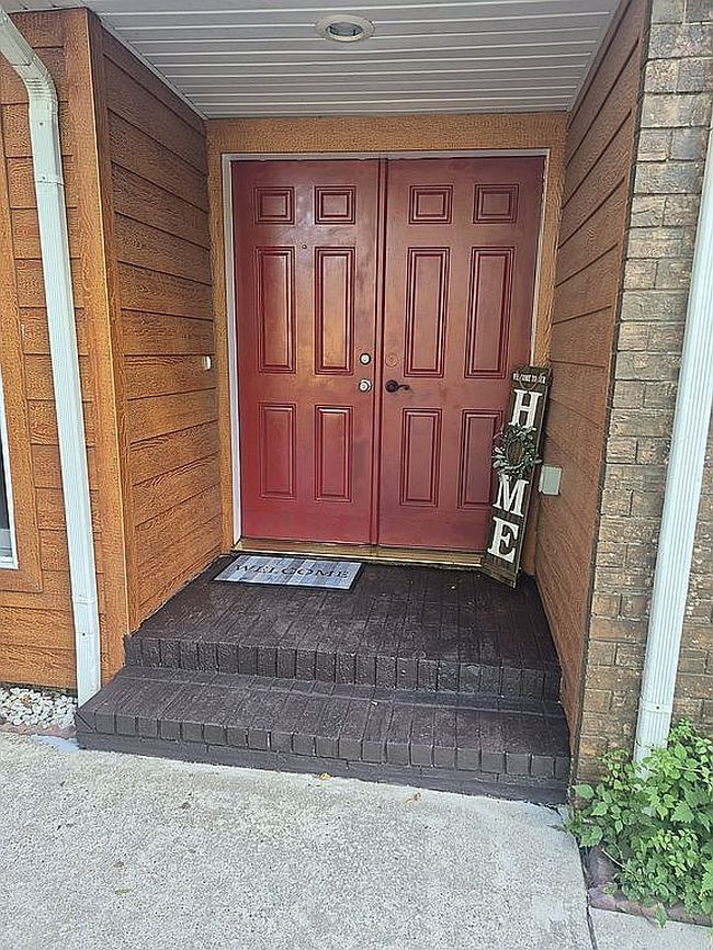 Photo of 109 Diamond Hill Ct, Hollister, MO