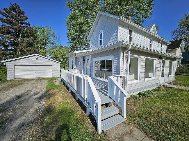 Image of 409 N Maple St