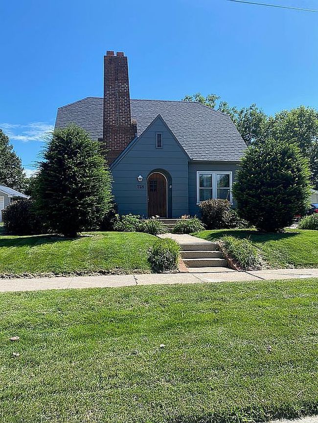 Photo of 728 E Ave
