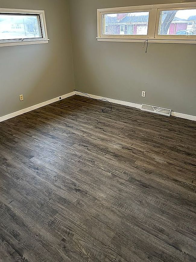 Image of 803 8th St