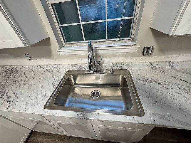 Image of 1277 Carriage Park Dr