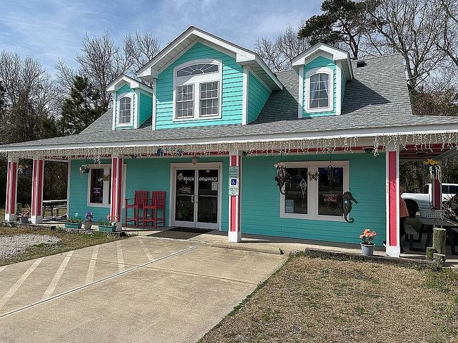 Photo of 6622 Caratoke Hwy, Grandy, NC