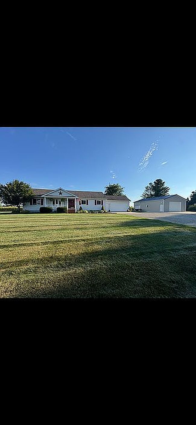 Photo of 410 E Frenchline Rd