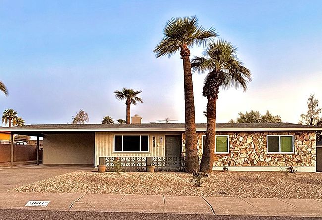 Photo of 1931 E Flynn Ln, Phoenix, AZ