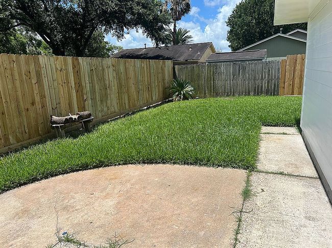 Photo of 4802 Redfish Reef Dr, Bacliff, TX