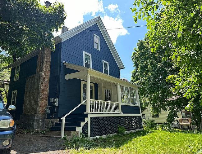 Photo of 107 E South Ave, Houghton, MI