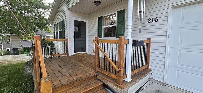 Photo of 216 30th St Nw, Barberton, OH
