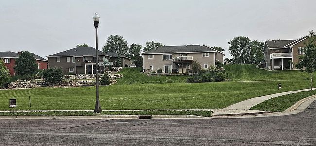 Additional photo 1 of property located at 2228 Benz Cir