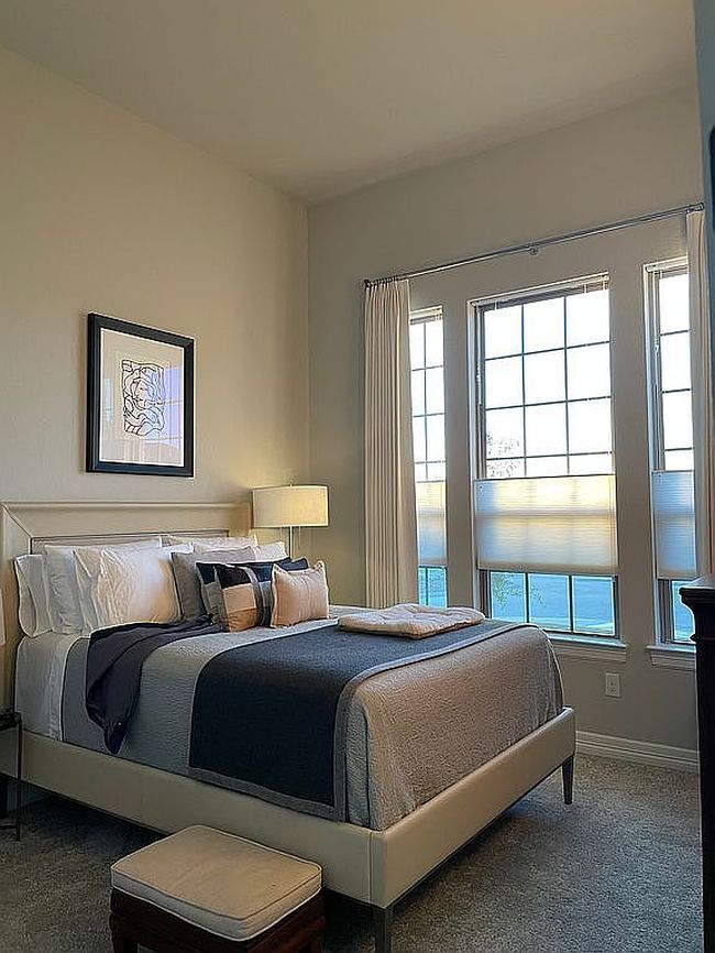 Additional photo 3 of property located at 6703 Bella Colina