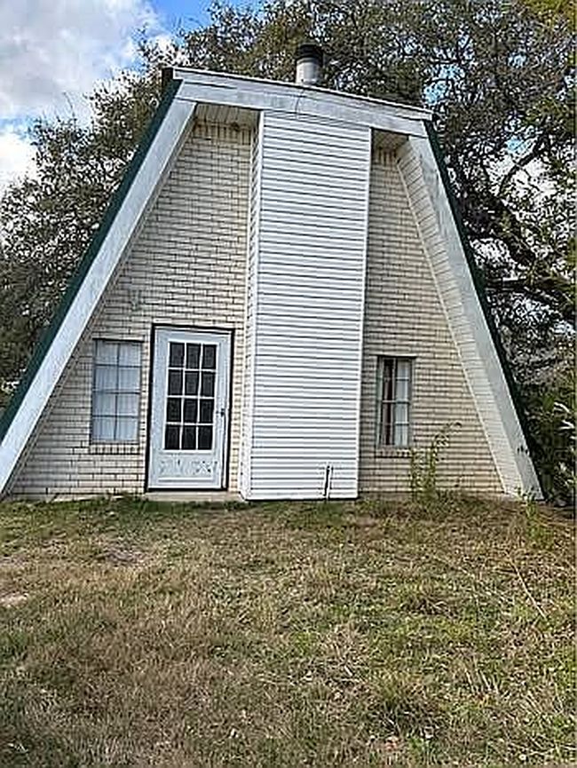 Image of 24 Colake Dr