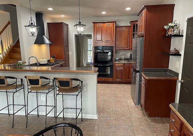 Additional photo 2 of property located at 132 Cahille Dr