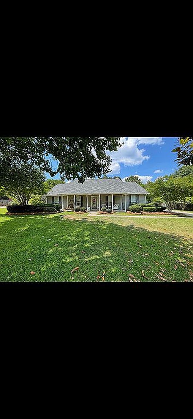 Image of 105 Spring Chase Cir