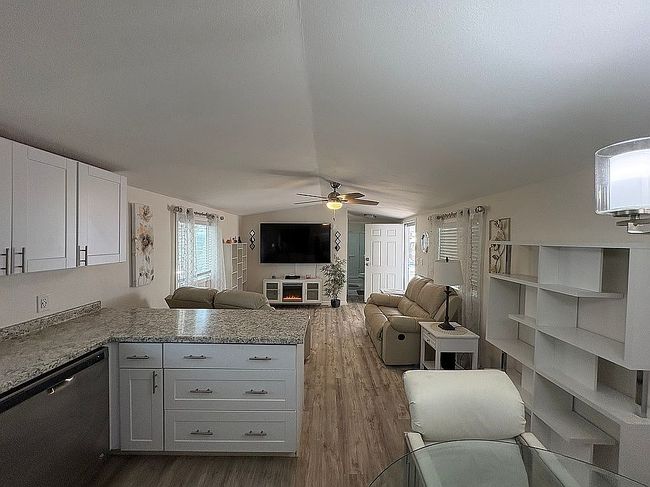 Additional photo 1 of property located at 2050 W Dunlap Ave Lot E223