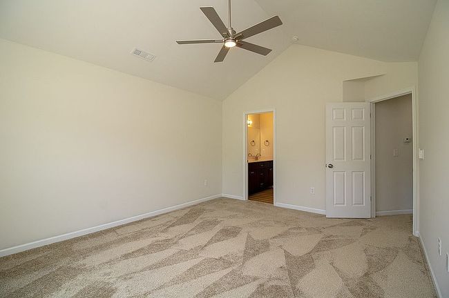 Photo of 158 Stratford Pl, Madison Heights, VA