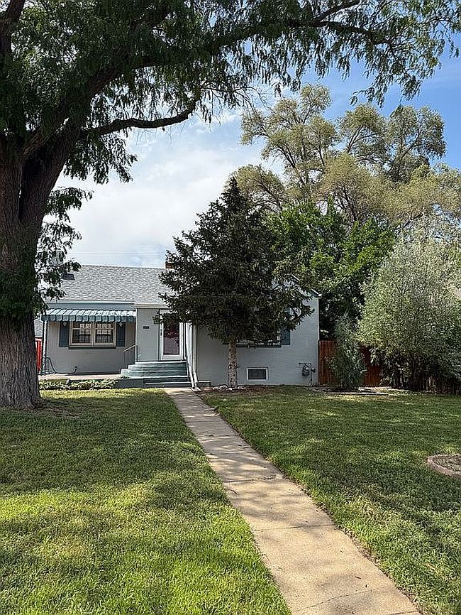 161 Marian Dr, Pueblo, CO
