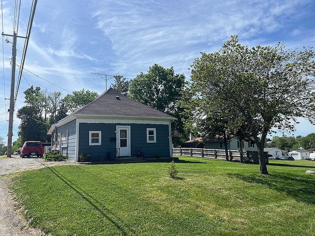 Image of 215 S 15th St