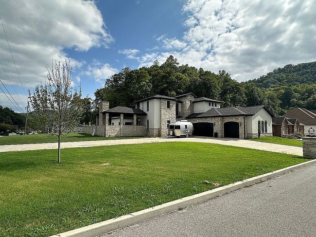 Preview of property located at 109 Spruce Ln