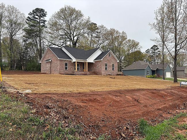 Image of 139 River Dr