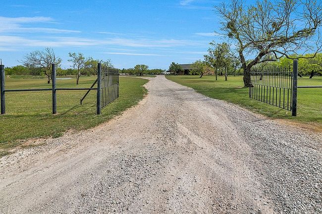 375 Tilda Jane Ln, Graham, TX