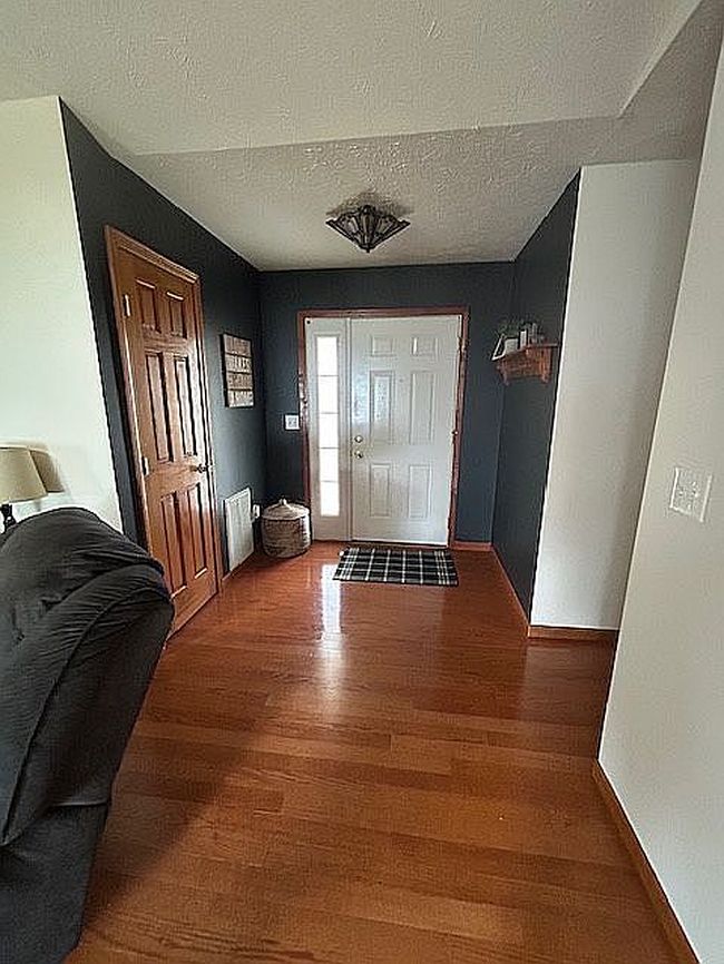 Photo of 405 Lea Anne St, Rensselaer, IN