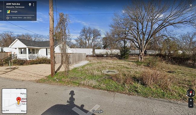 Image of 2046 York Ave