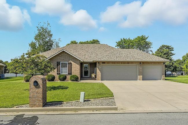 Photo of 3420 N Chandler Ave