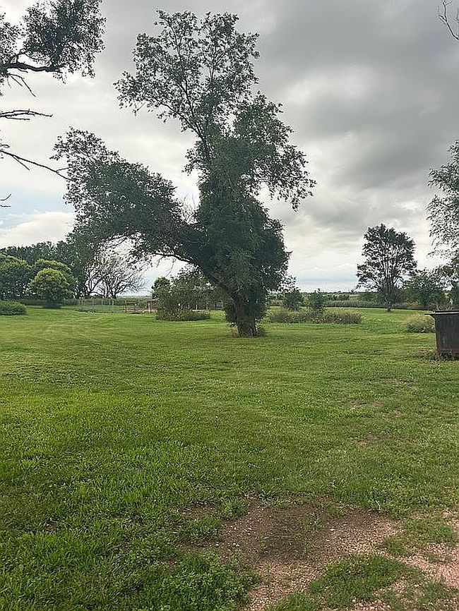 Photo of 41506 State Highway 42, Ethan, SD