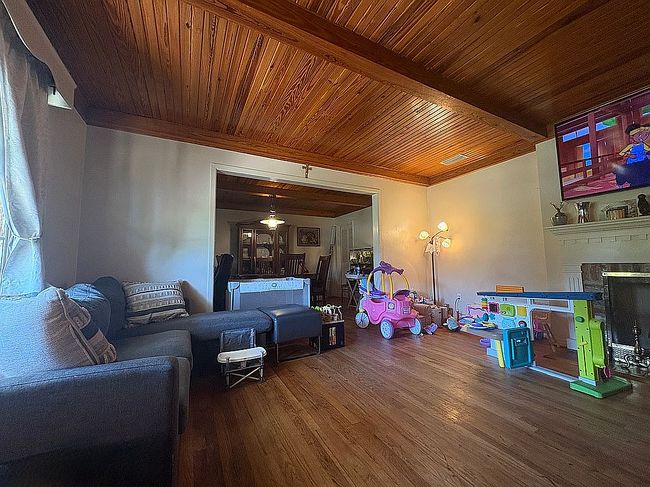 Additional photo 2 of property located at 2754 Brierwood Dr