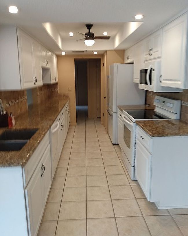 Photo of 1 Sycamore Ct E, Homosassa, FL