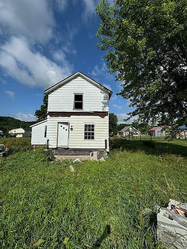 Photo of 226 2nd Ave, Avonmore, PA