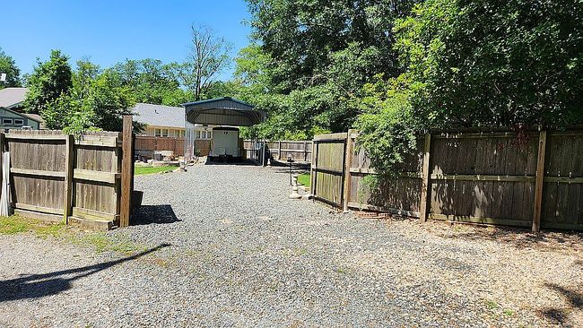 Image of 2810 Olive St