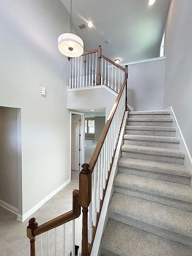 Image of 723 Oaklawn Ct