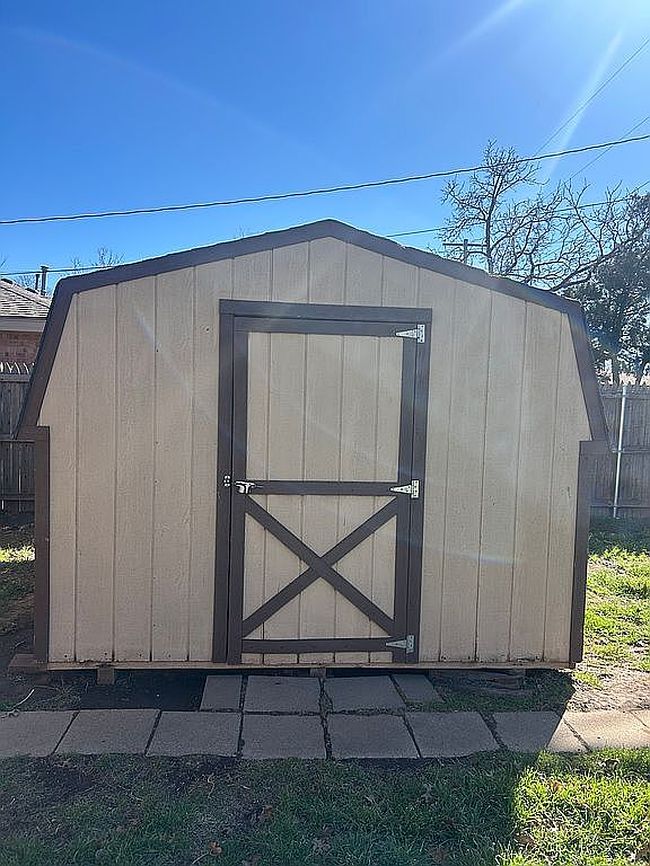Image of 8412 Olympia Dr