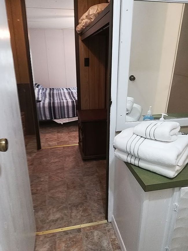 Image of 210 Camellia Dr