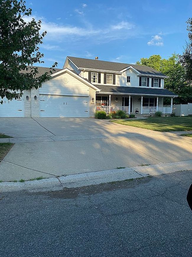 Photo of 3002 Prentiss Dr, Valparaiso, IN