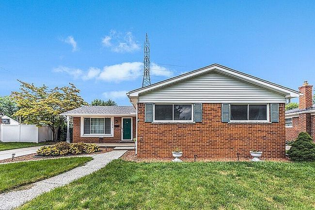 Photo of 12049 Lutz Ave, Warren, MI