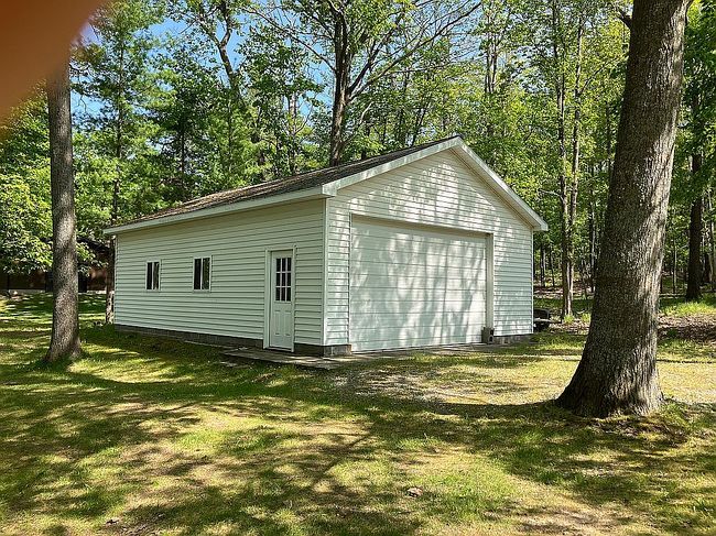Image of 4258 N Hazel Rd