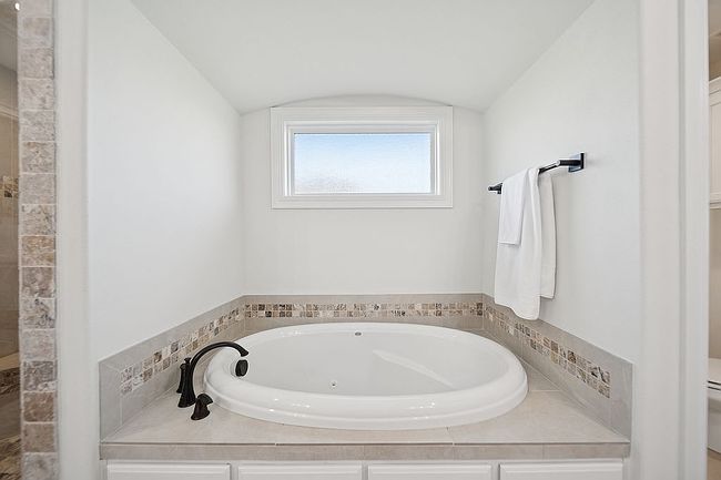 Additional photo 2 of property located at 8205 E 107th St N