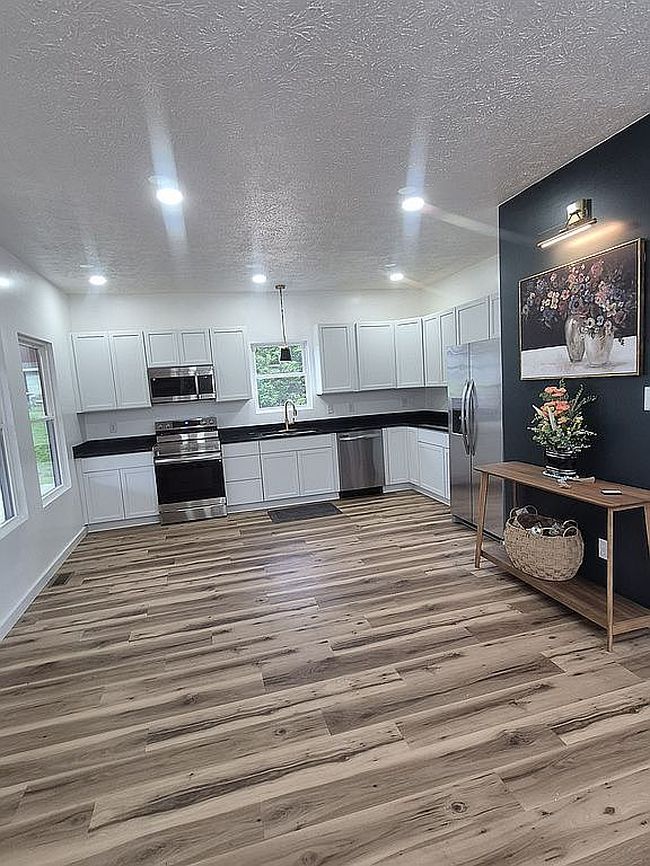 Image of 700 Herms Hill Rd