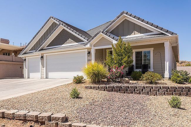 Photo of 2282 S Pintura Dr, Saint George, UT