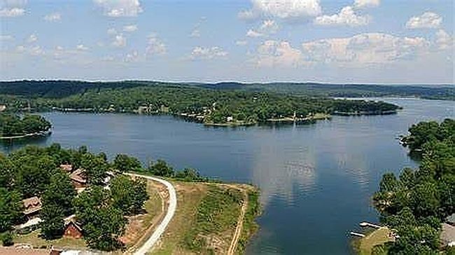 Photo of 2413 E President Dr, Horseshoe Bend, AR